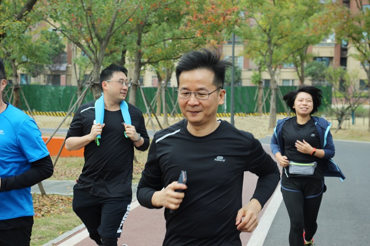 康寧顯示科技徑河公園5公里跑步